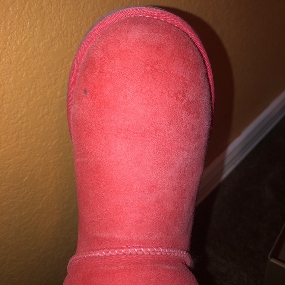 Uggs - Picture 5 of 6